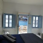 Seaside Traditional Cycladic House بيت للعطل Síkinos