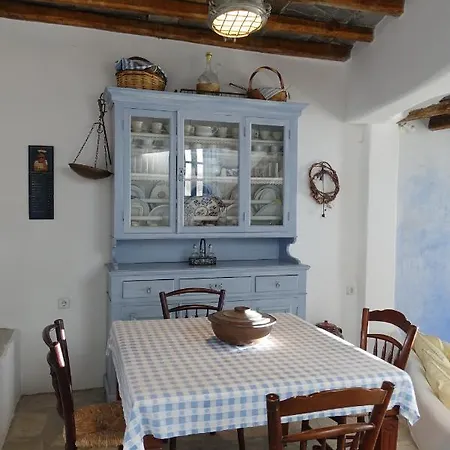 펜션 Seaside Traditional Cycladic House Síkinos