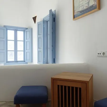 Seaside Traditional Cycladic House Síkinos