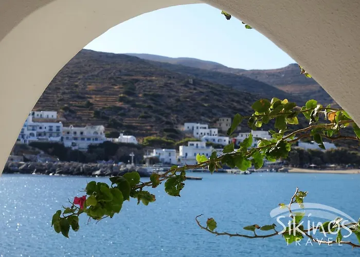 Seaside Traditional Cycladic House * Síkinos