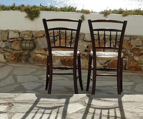 Seaside Traditional Cycladic House *