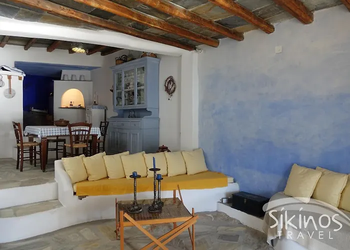 Seaside Traditional Cycladic House *