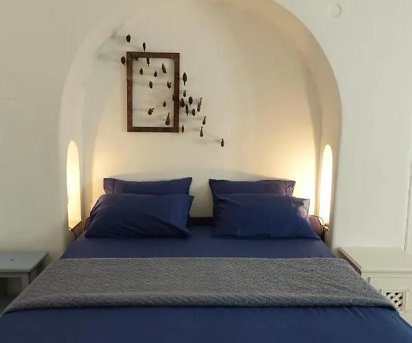 Seaside Traditional Cycladic House * Síkinos