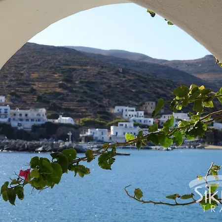 Seaside Traditional Cycladic House * Síkinos