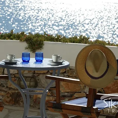 Seaside Traditional Cycladic House Holiday home *