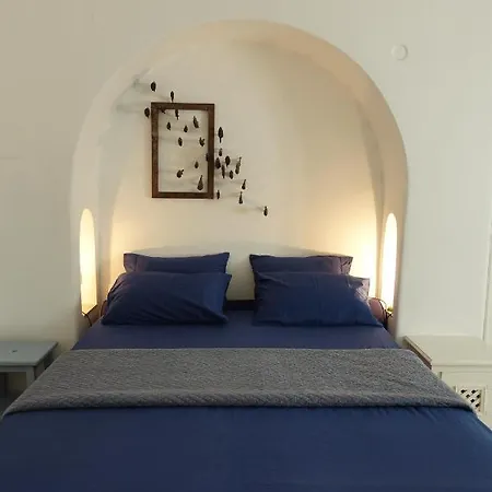 Seaside Traditional Cycladic House * Sikinos